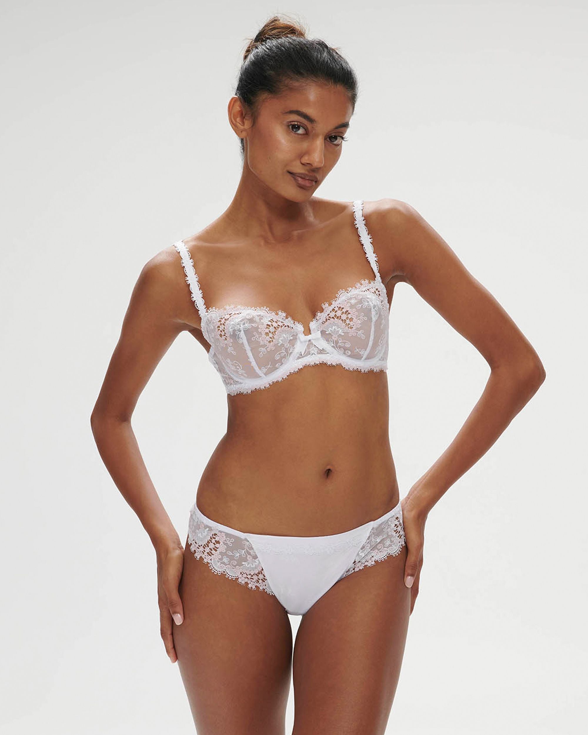 https://s7d2.scene7.com/is/image/Journelle/108250-4415-a?wid=2500&fit=constrain