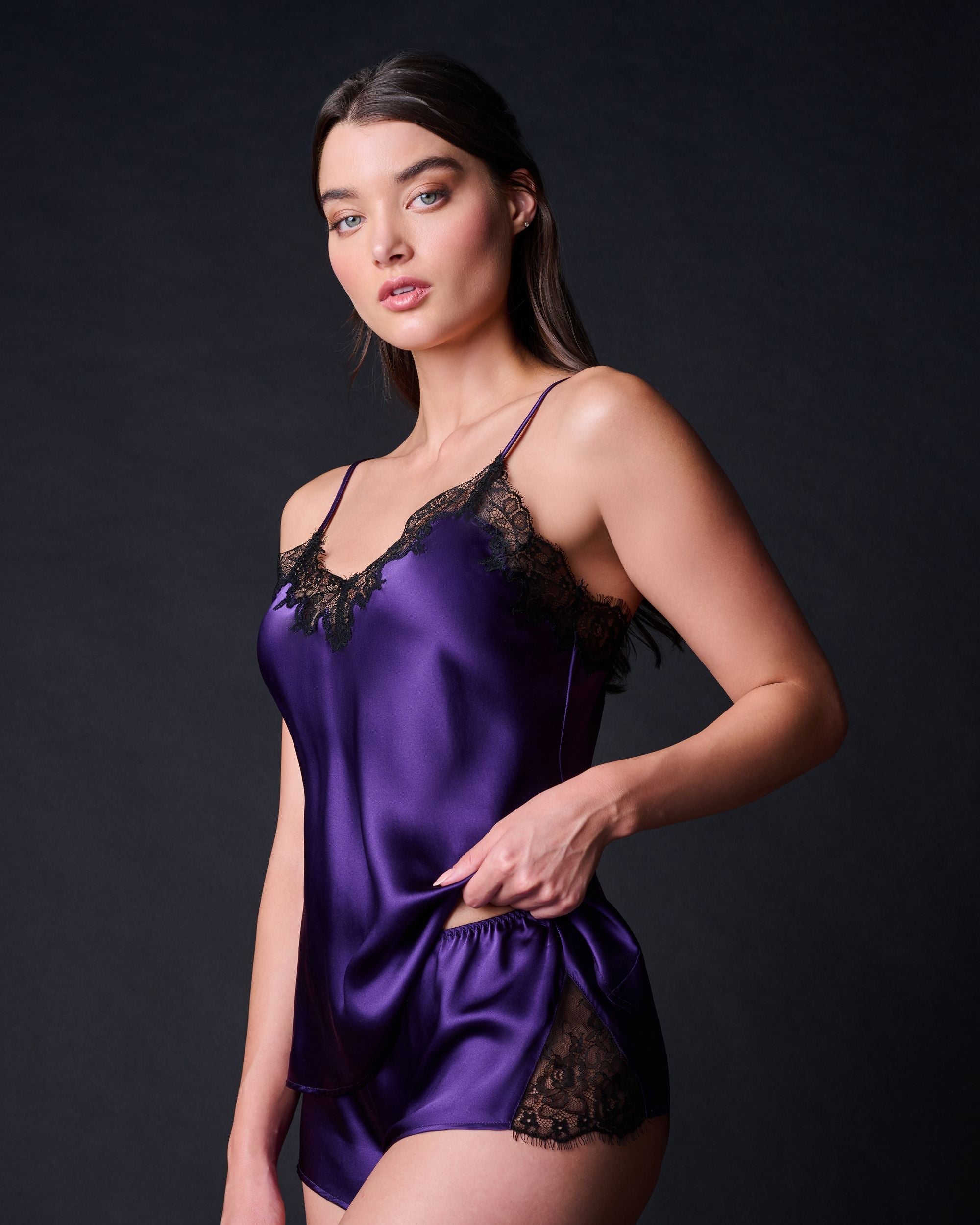 https://s7d2.scene7.com/is/image/Journelle/110460-4259-d?wid=2500&fit=constrain