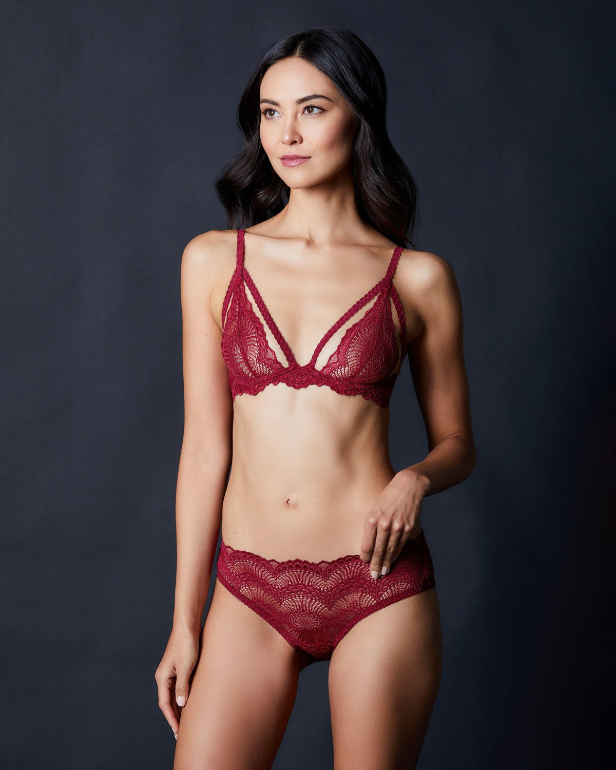 https://s7d2.scene7.com/is/image/Journelle/111811-341-c?wid=2500&fit=constrain