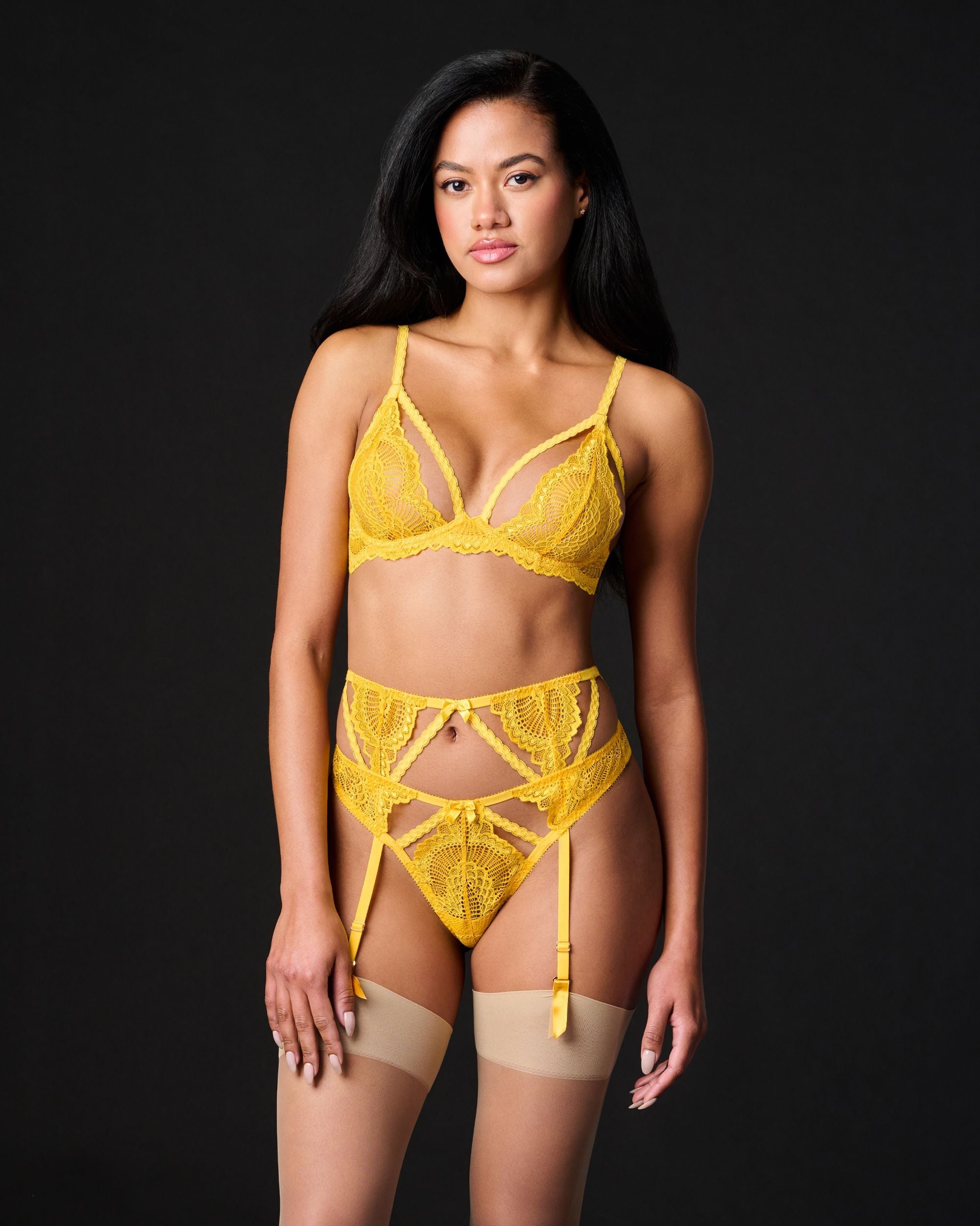 https://s7d2.scene7.com/is/image/Journelle/111821-3704-c?wid=2500&fit=constrain