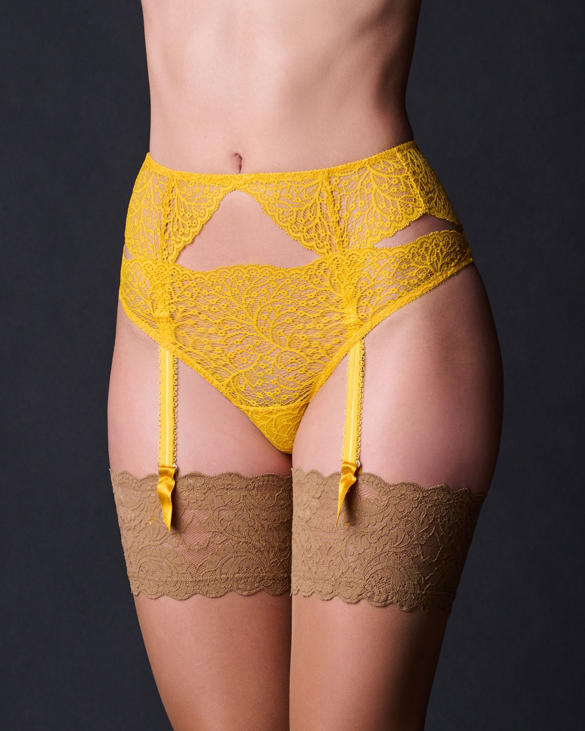 https://s7d2.scene7.com/is/image/Journelle/129901-3704-a?wid=2500&fit=constrain