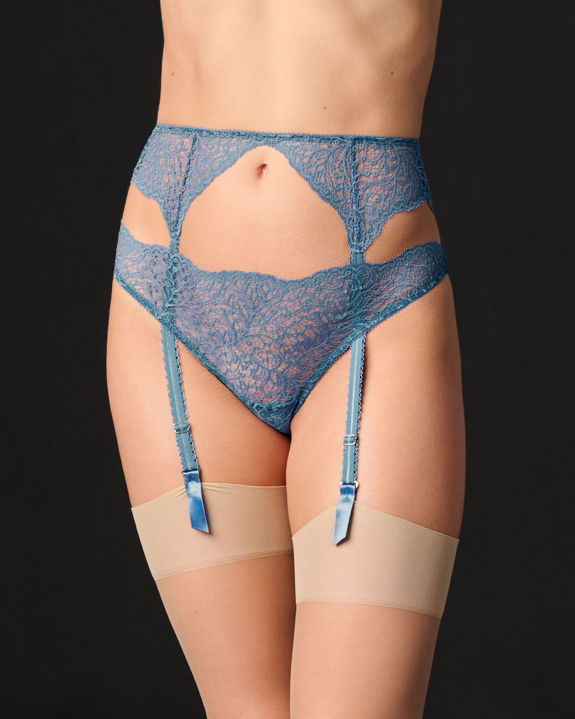 https://s7d2.scene7.com/is/image/Journelle/129901-4395-a?wid=2500&fit=constrain