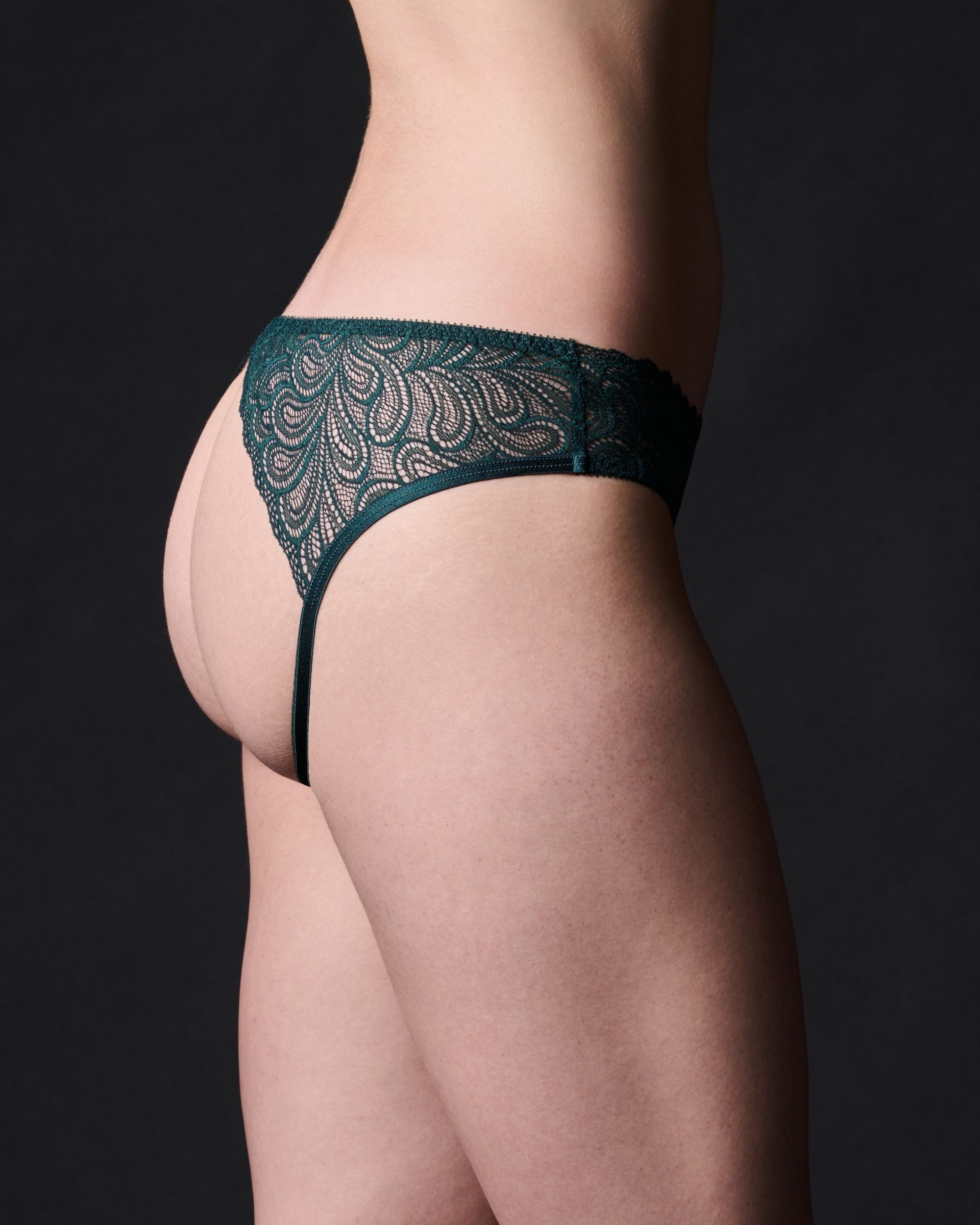 https://s7d2.scene7.com/is/image/Journelle/144547-1217-b?wid=2500&fit=constrain