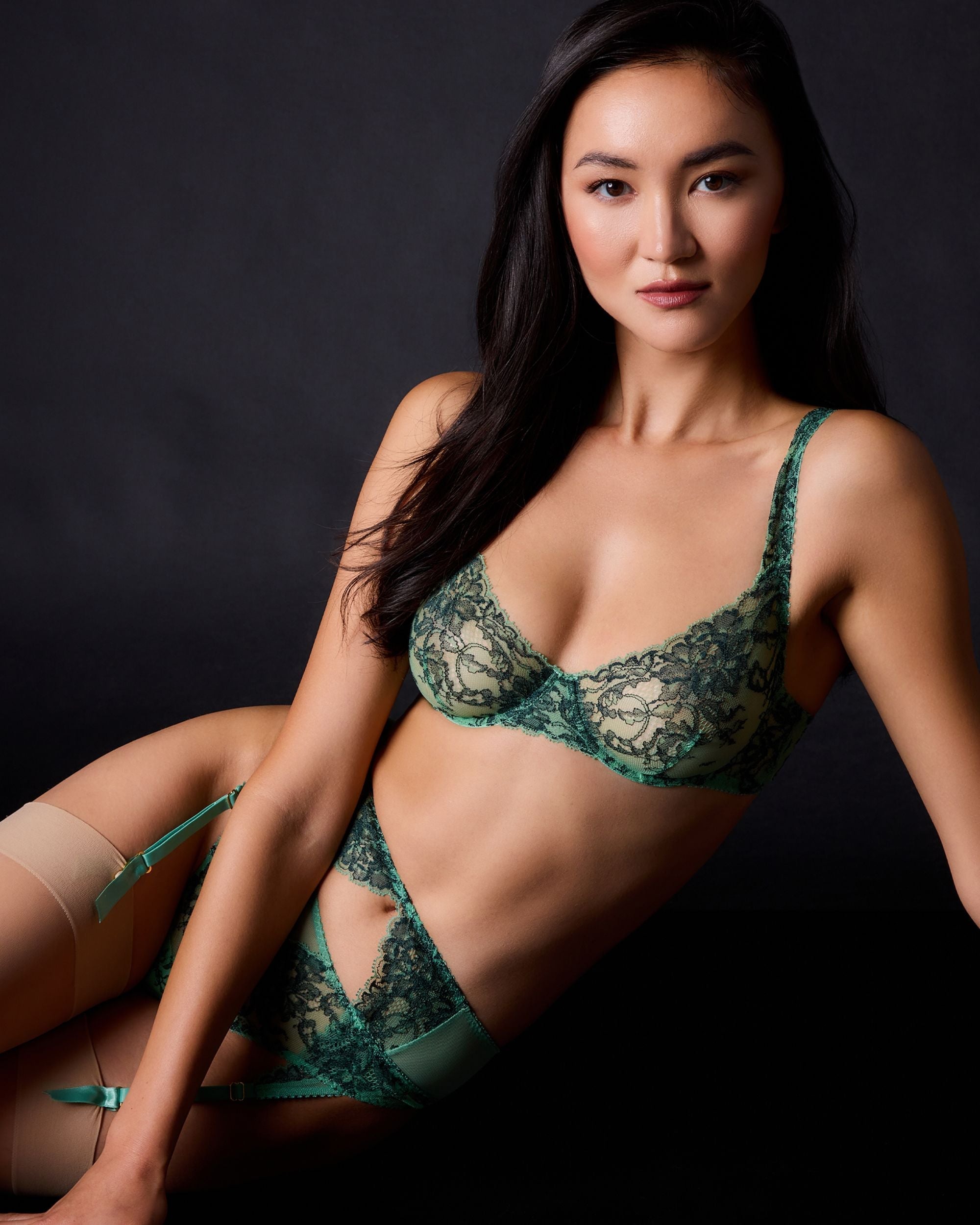 https://s7d2.scene7.com/is/image/Journelle/145806-4130-a?wid=2500&fit=constrain