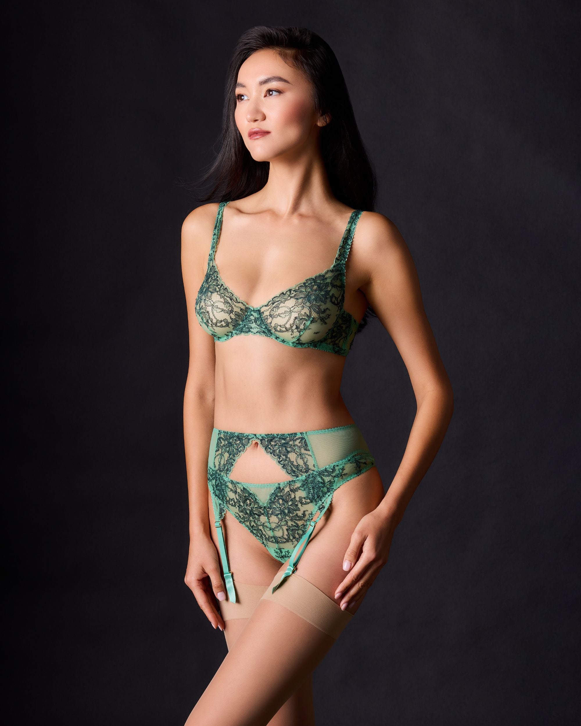 https://s7d2.scene7.com/is/image/Journelle/145806-4130-b?wid=2500&fit=constrain