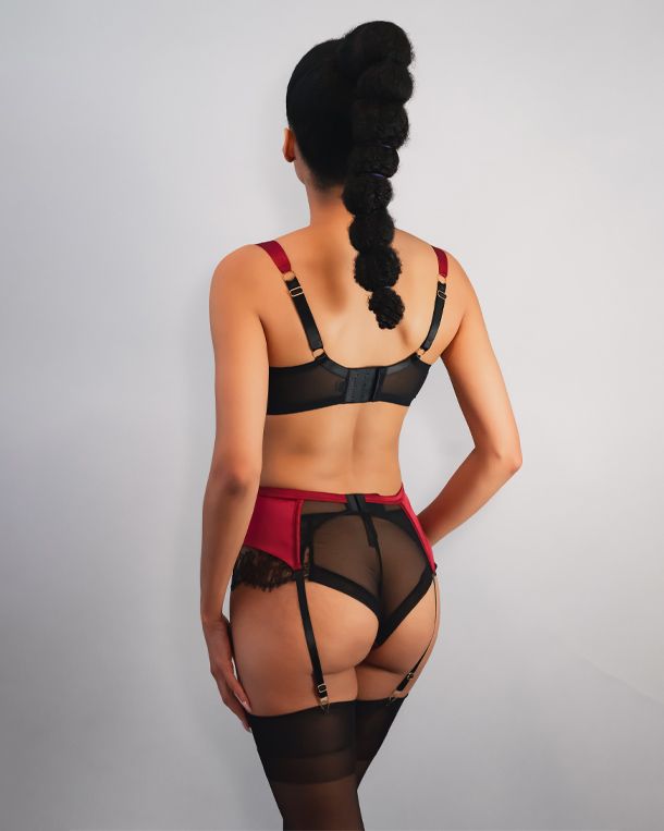 https://s7d2.scene7.com/is/image/Journelle/155945-201-b?wid=2500&fit=constrain
