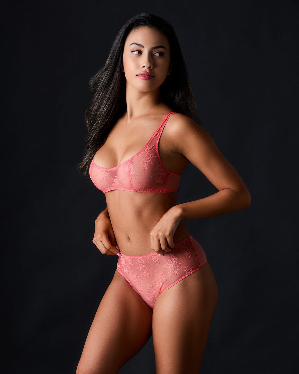 https://s7d2.scene7.com/is/image/Journelle/158092-1360-a?wid=2500&fit=constrain
