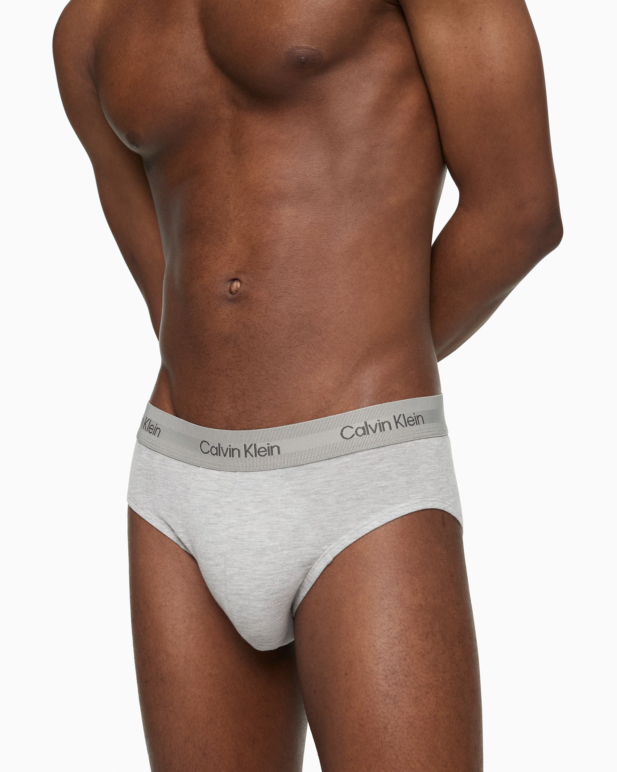 https://s7d2.scene7.com/is/image/Journelle/180103-2004-d?wid=2500&fit=constrain