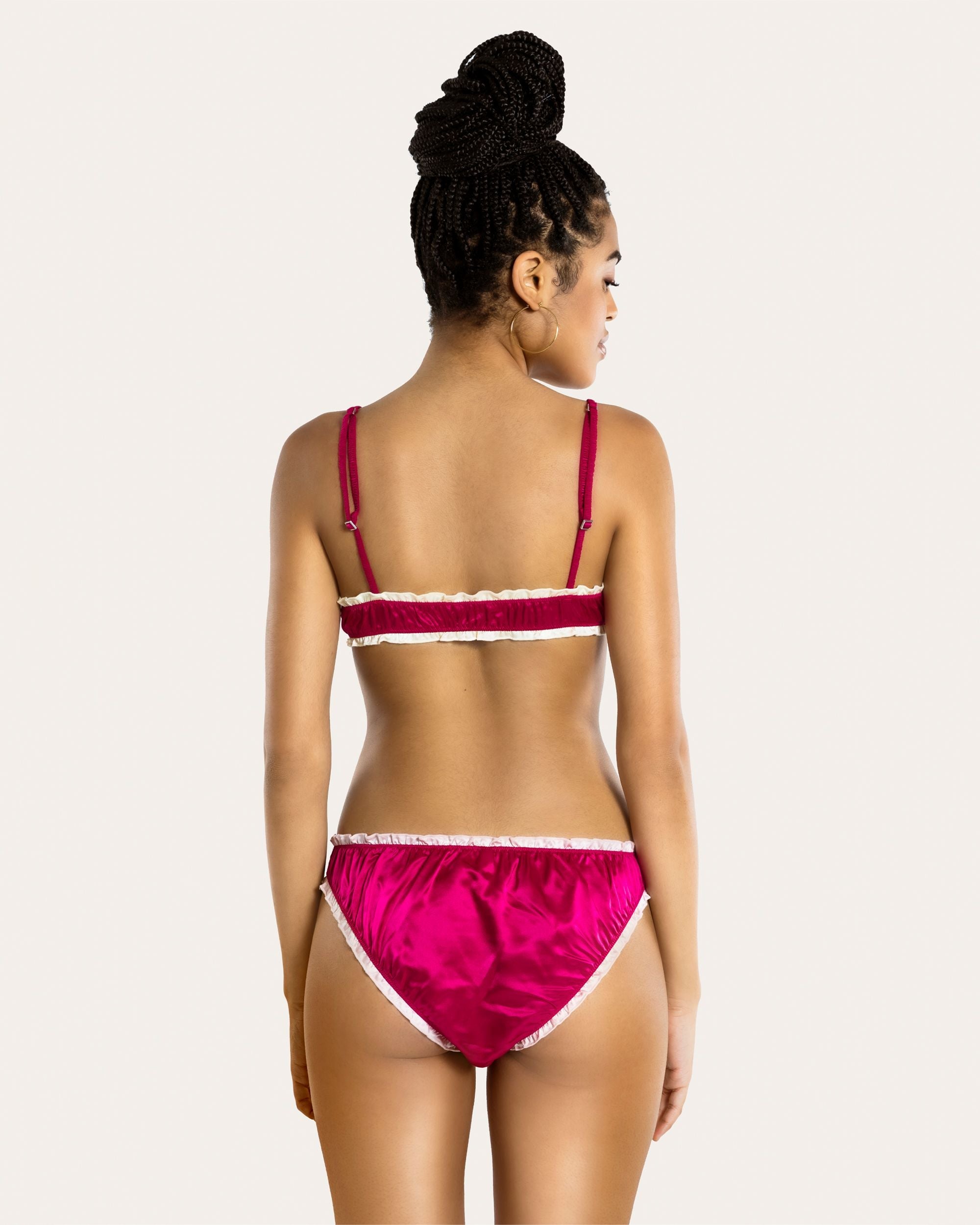 https://s7d2.scene7.com/is/image/Journelle/187438-4237-b?wid=2500&fit=constrain