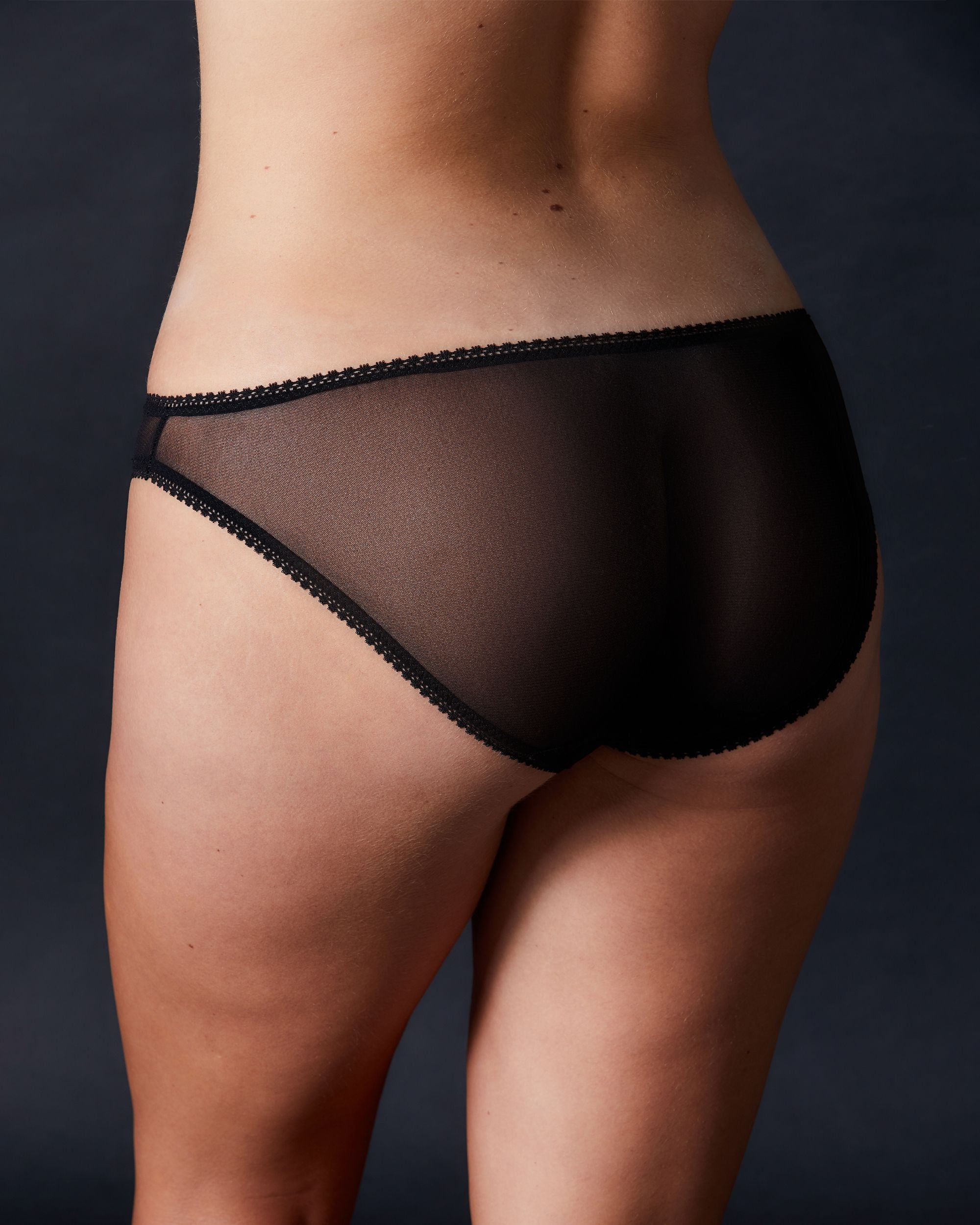 https://s7d2.scene7.com/is/image/Journelle/188961-4459-d?wid=2500&fit=constrain