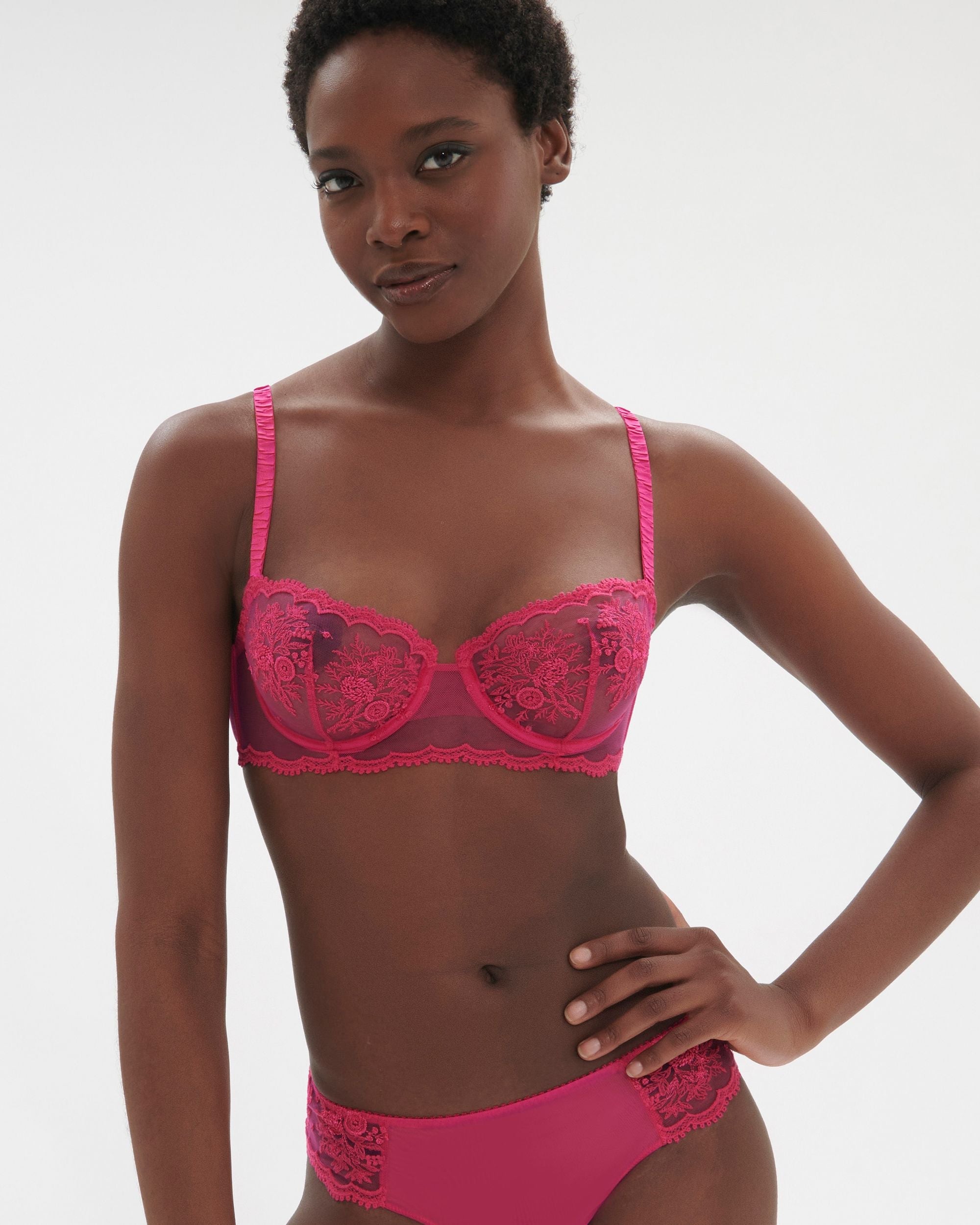 https://s7d2.scene7.com/is/image/Journelle/199831-4456-a?wid=2500&fit=constrain