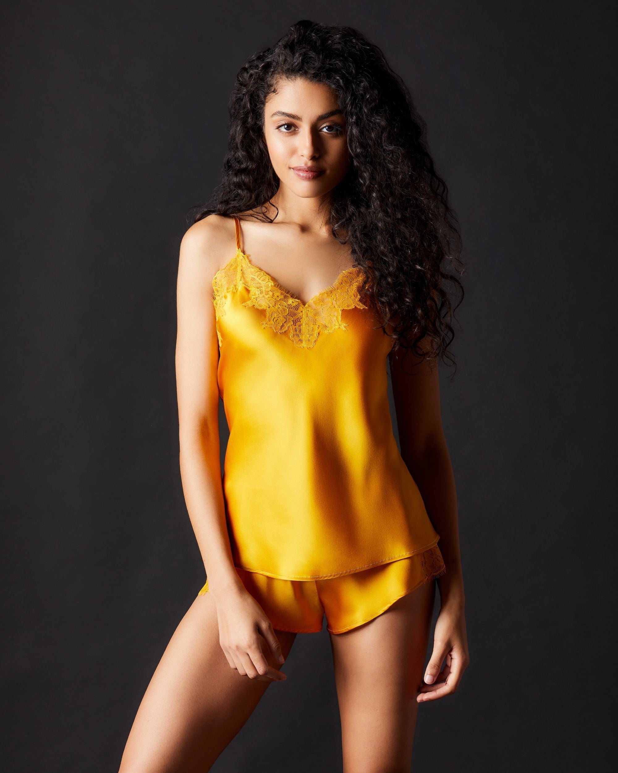 https://s7d2.scene7.com/is/image/Journelle/110434-4129-a?wid=2500&fit=constrain