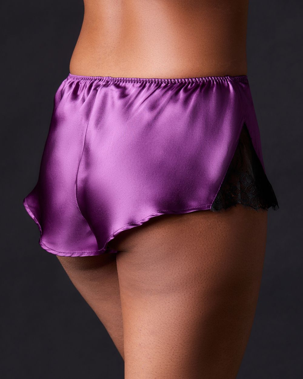 Charlotte Tap Short
