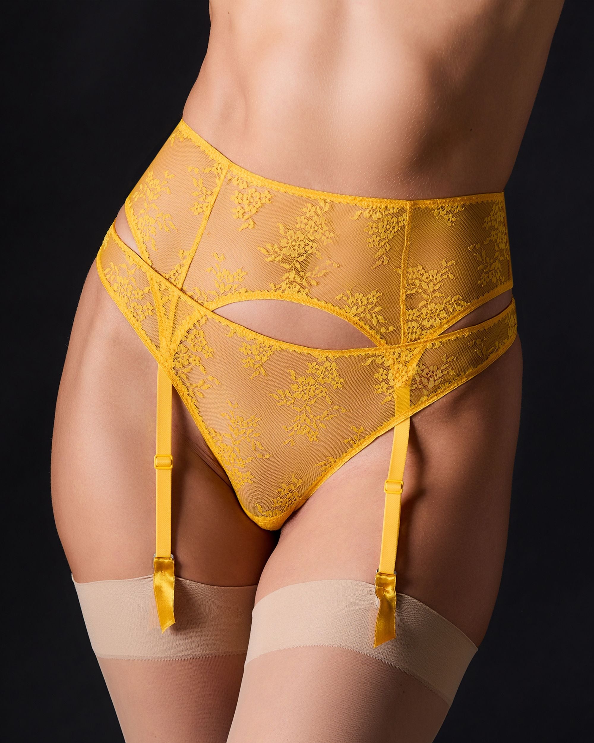 https://s7d2.scene7.com/is/image/Journelle/137203-3704-a?wid=2500&fit=constrain