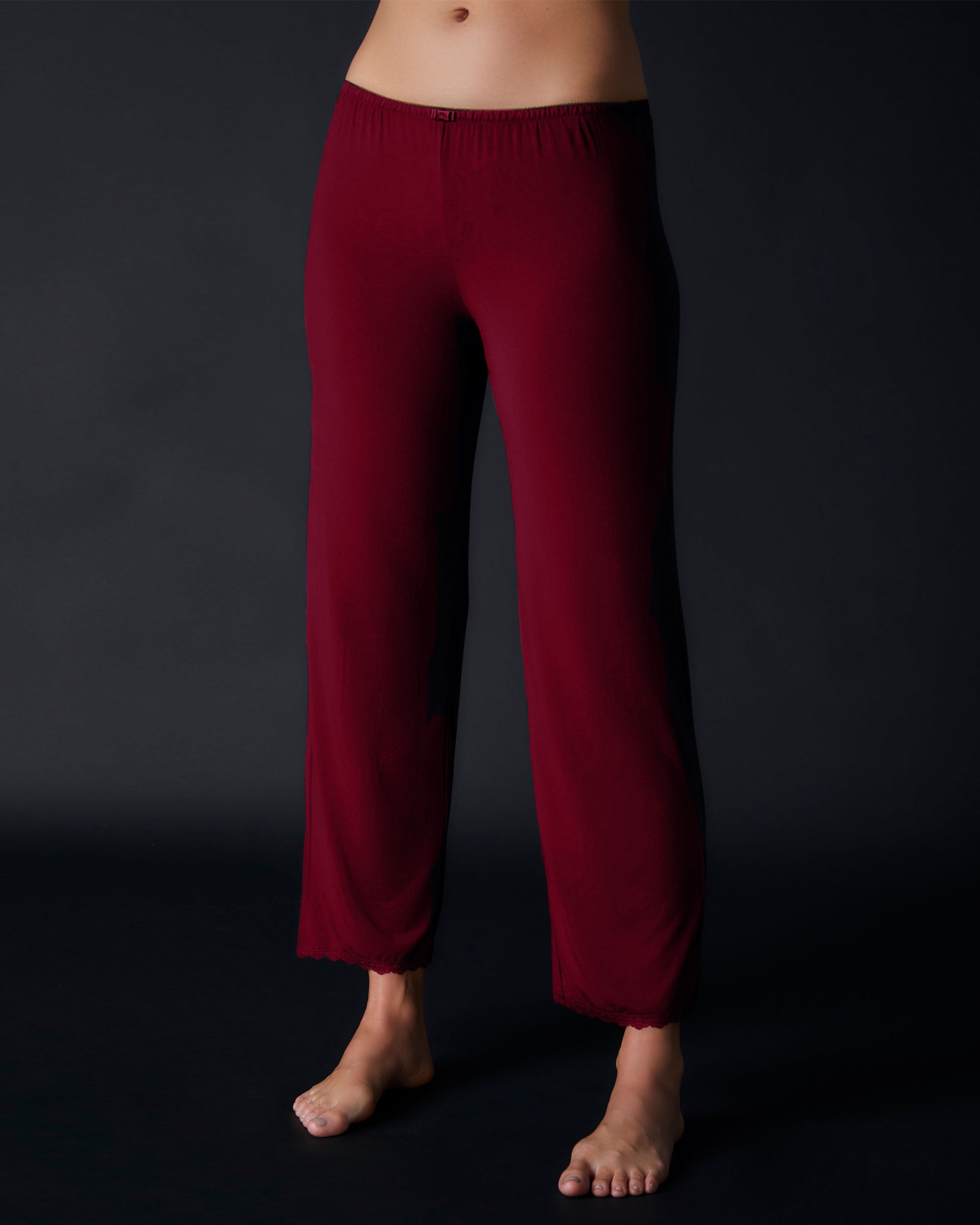 https://s7d2.scene7.com/is/image/Journelle/141082-341-a?wid=2500&fit=constrain