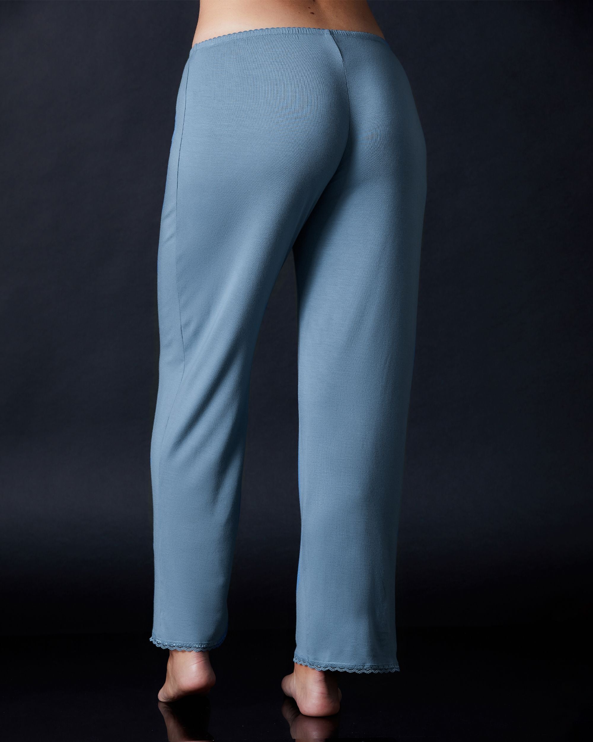 https://s7d2.scene7.com/is/image/Journelle/141082-3727-b?wid=2500&fit=constrain