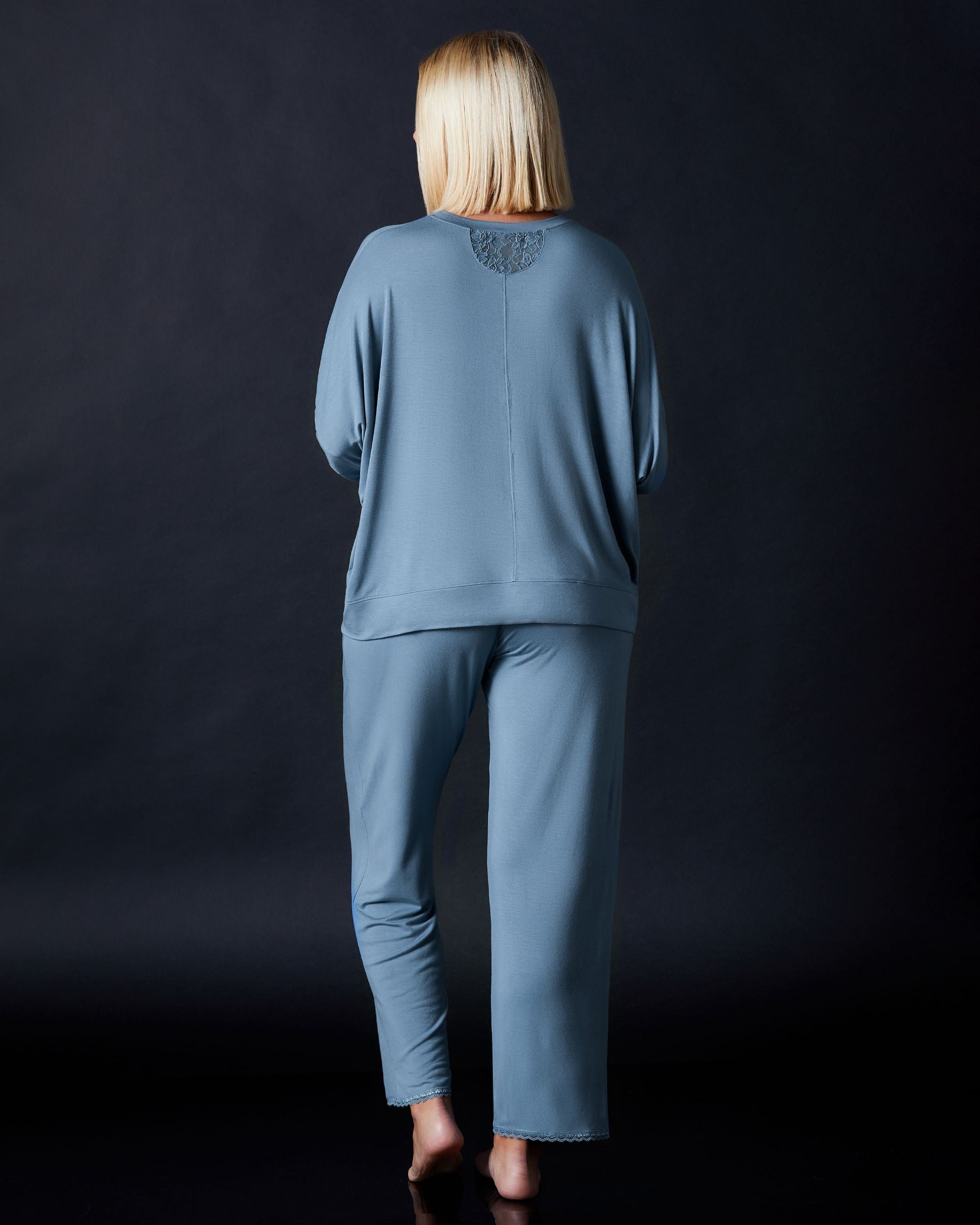 https://s7d2.scene7.com/is/image/Journelle/141082-3727-d?wid=2500&fit=constrain