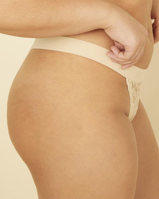 https://s7d2.scene7.com/is/image/Journelle/150119-331-a?wid=2500&fit=constrain