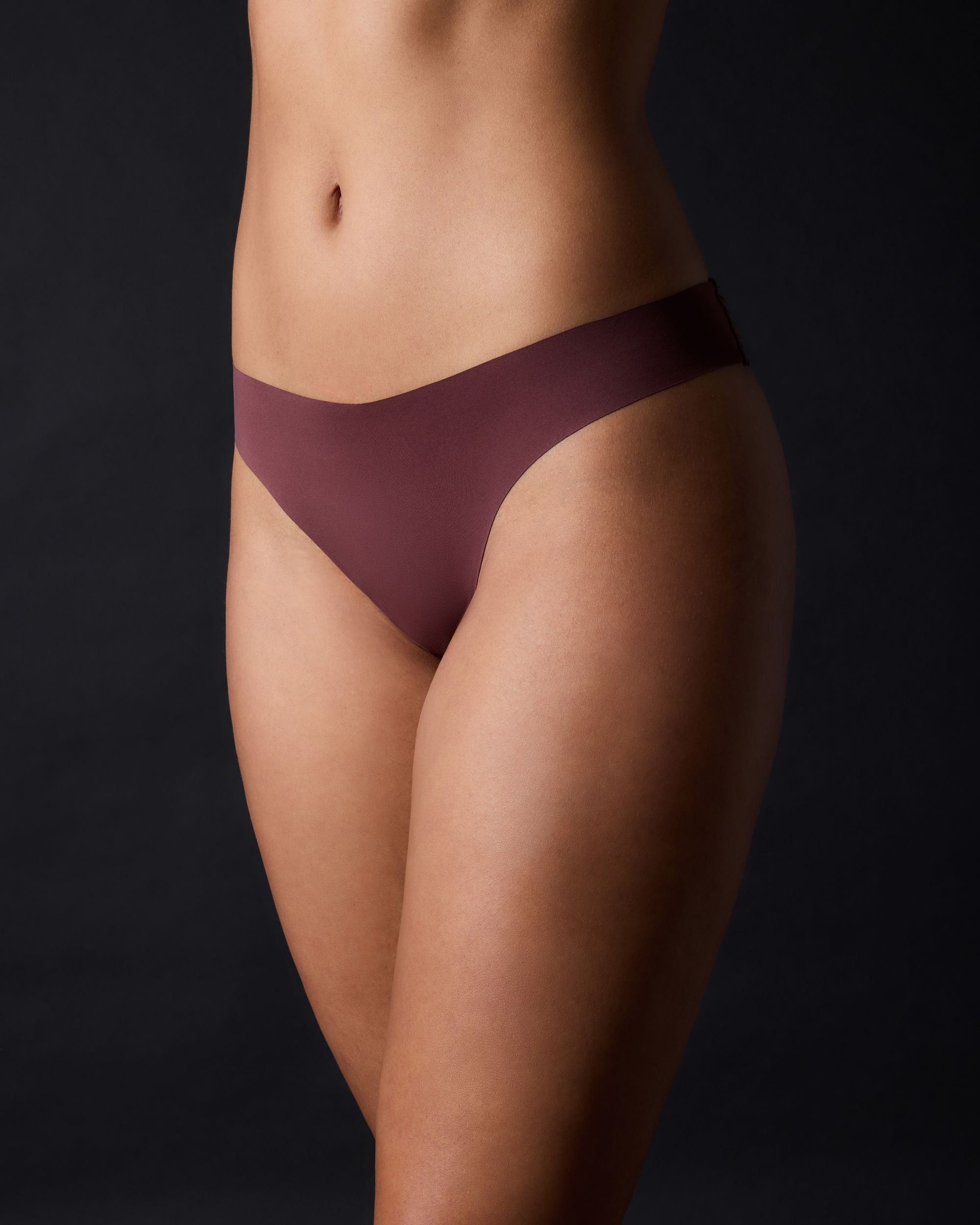 https://s7d2.scene7.com/is/image/Journelle/155092-1106-a?wid=2500&fit=constrain