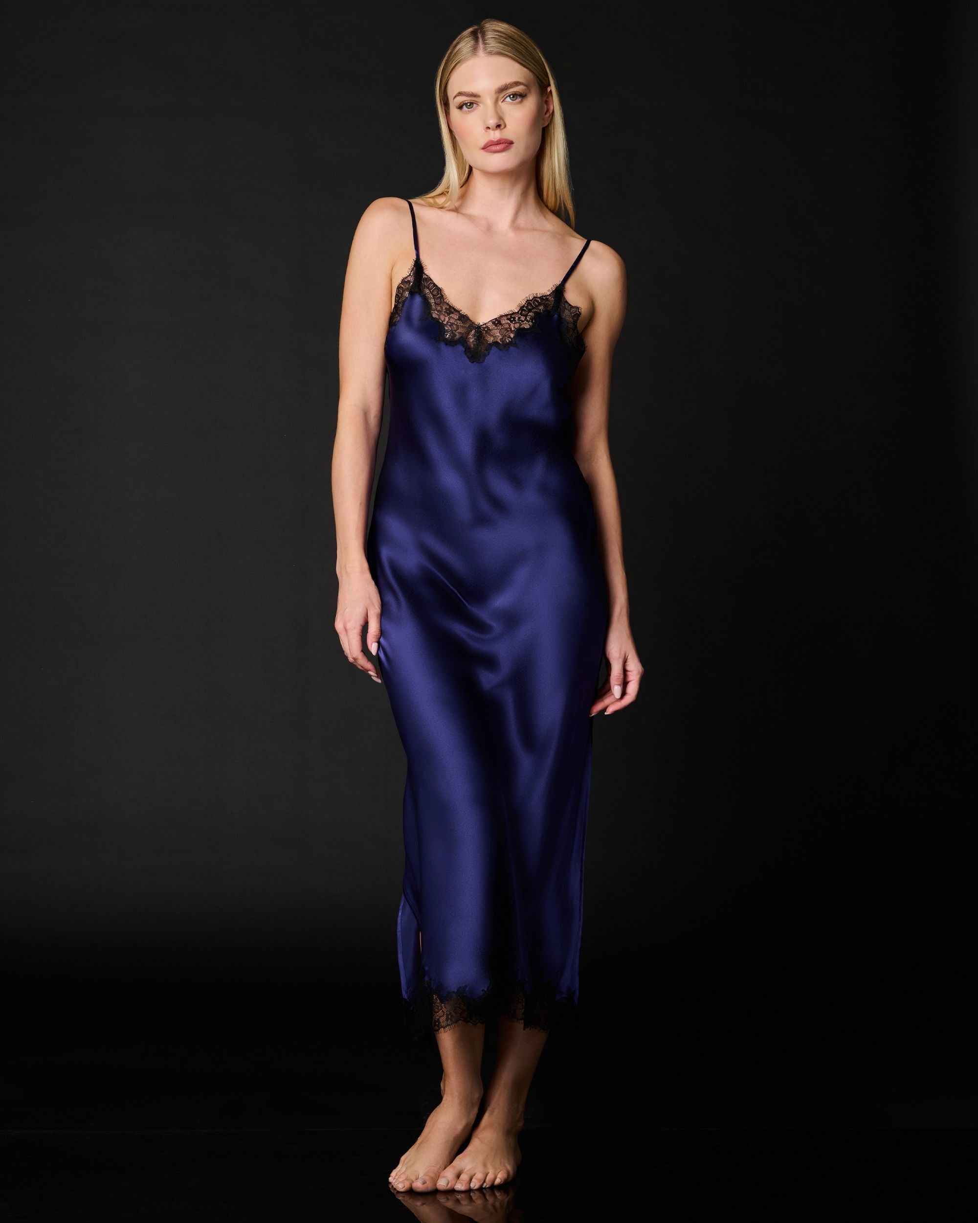 https://s7d2.scene7.com/is/image/Journelle/179515-3313-a?wid=2500&fit=constrain