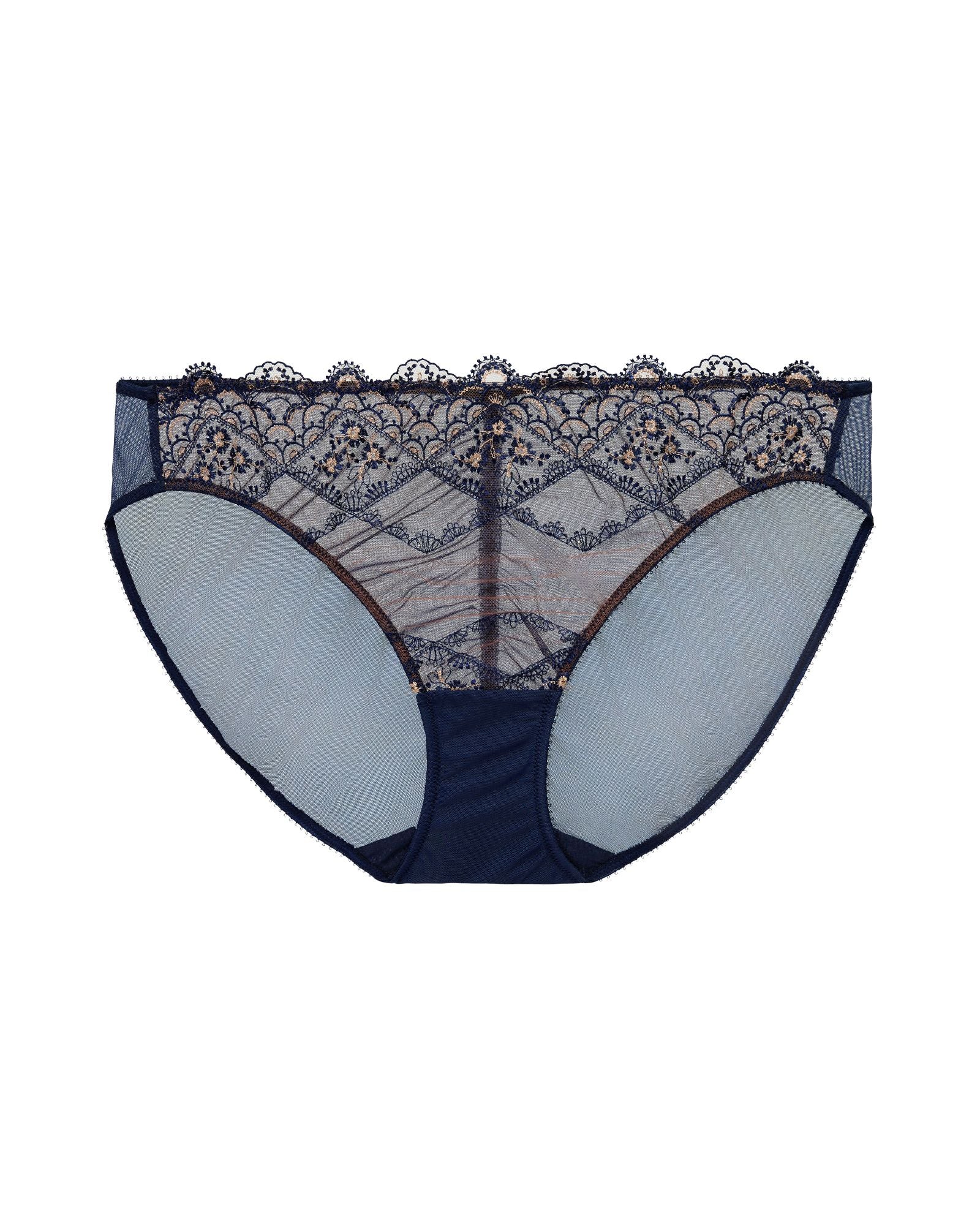 https://s7d2.scene7.com/is/image/Journelle/196169-1529-z?wid=2500&fit=constrain